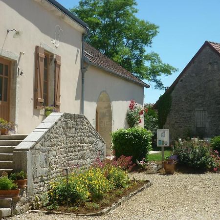 Ferme Du Pigeonnier Bed & Breakfast Montceau-et-Echarnant ภายนอก รูปภาพ