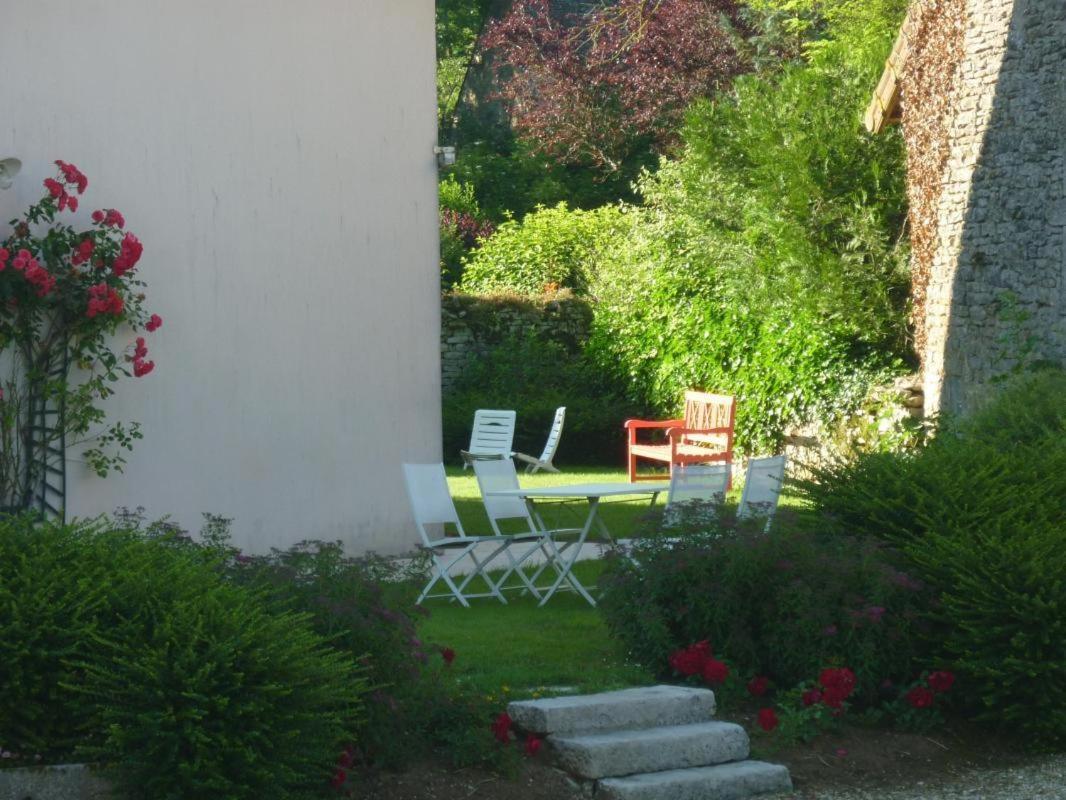 Ferme Du Pigeonnier Bed & Breakfast Montceau-et-Echarnant ภายนอก รูปภาพ