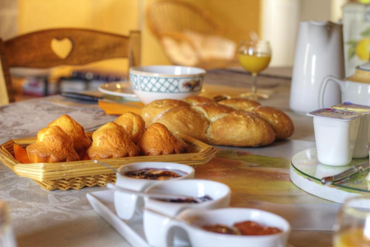 Ferme Du Pigeonnier Bed & Breakfast Montceau-et-Echarnant ภายนอก รูปภาพ