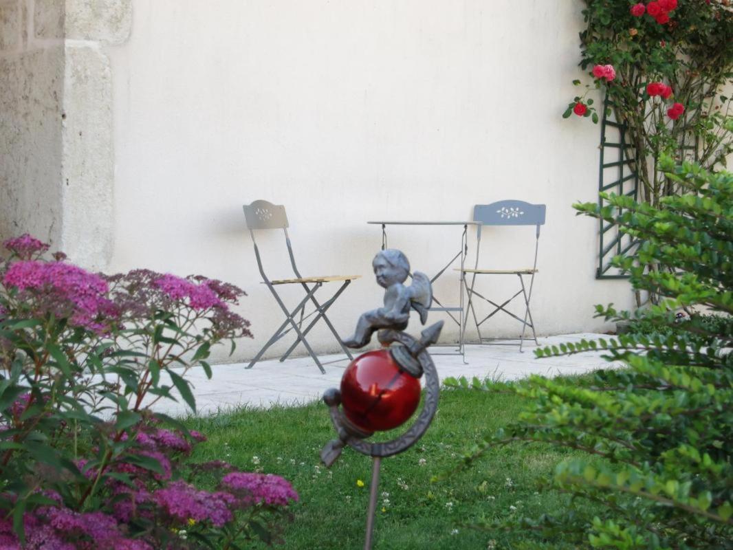 Ferme Du Pigeonnier Bed & Breakfast Montceau-et-Echarnant ภายนอก รูปภาพ